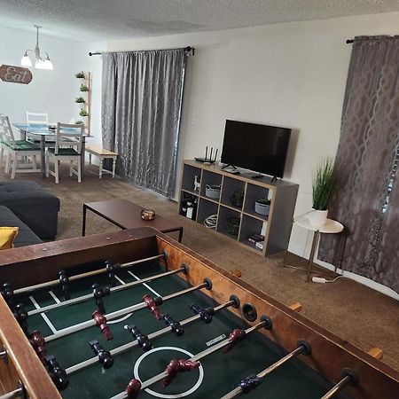 Centauri Vacation Rentals: Orlando 2-Bedroom Condo with Free Parking Exterior photo
